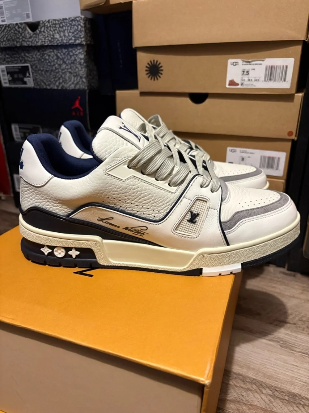 Louis Vuitton Men’s White and Navy Trainer Sneakers with Gray Accents - Picture 3 of 10